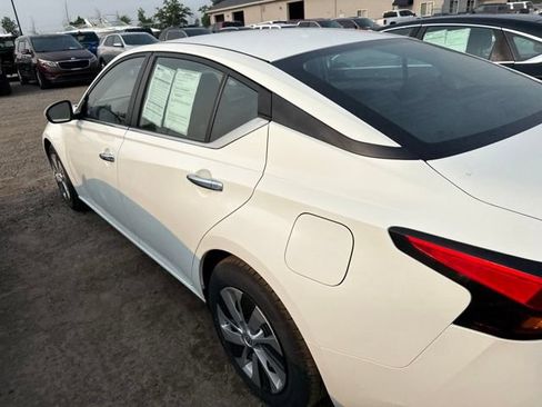 Used 2023 Nissan Altima 2.5 S FWD image 8