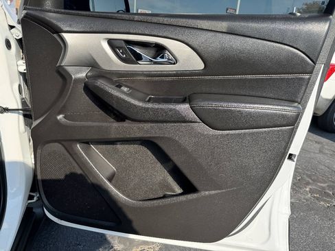 Used 2019 Chevrolet Traverse LS FWD image 21