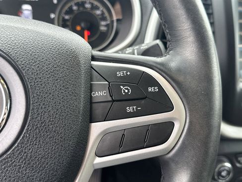 Used 2017 Jeep Cherokee Limited w/ Trailer Tow Group image 20