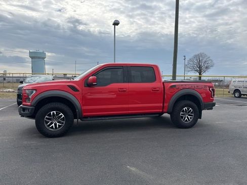 Used 2018 Ford F150 Raptor w/ Equipment Group 802A Luxury image 3