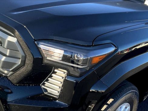 New 2025 Toyota Tacoma SR5 image 13