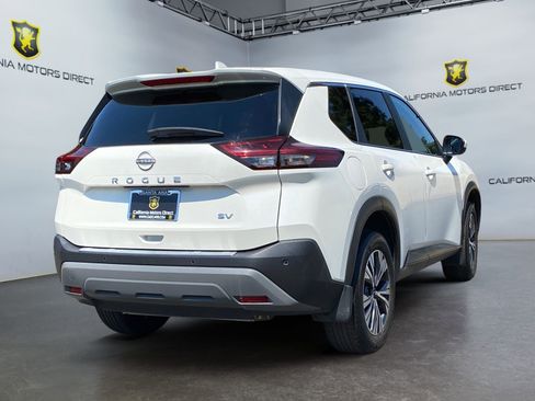 Used 2023 Nissan Rogue SV image 5