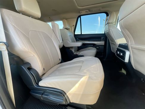 Used 2022 Ford Expedition Max Limited image 20