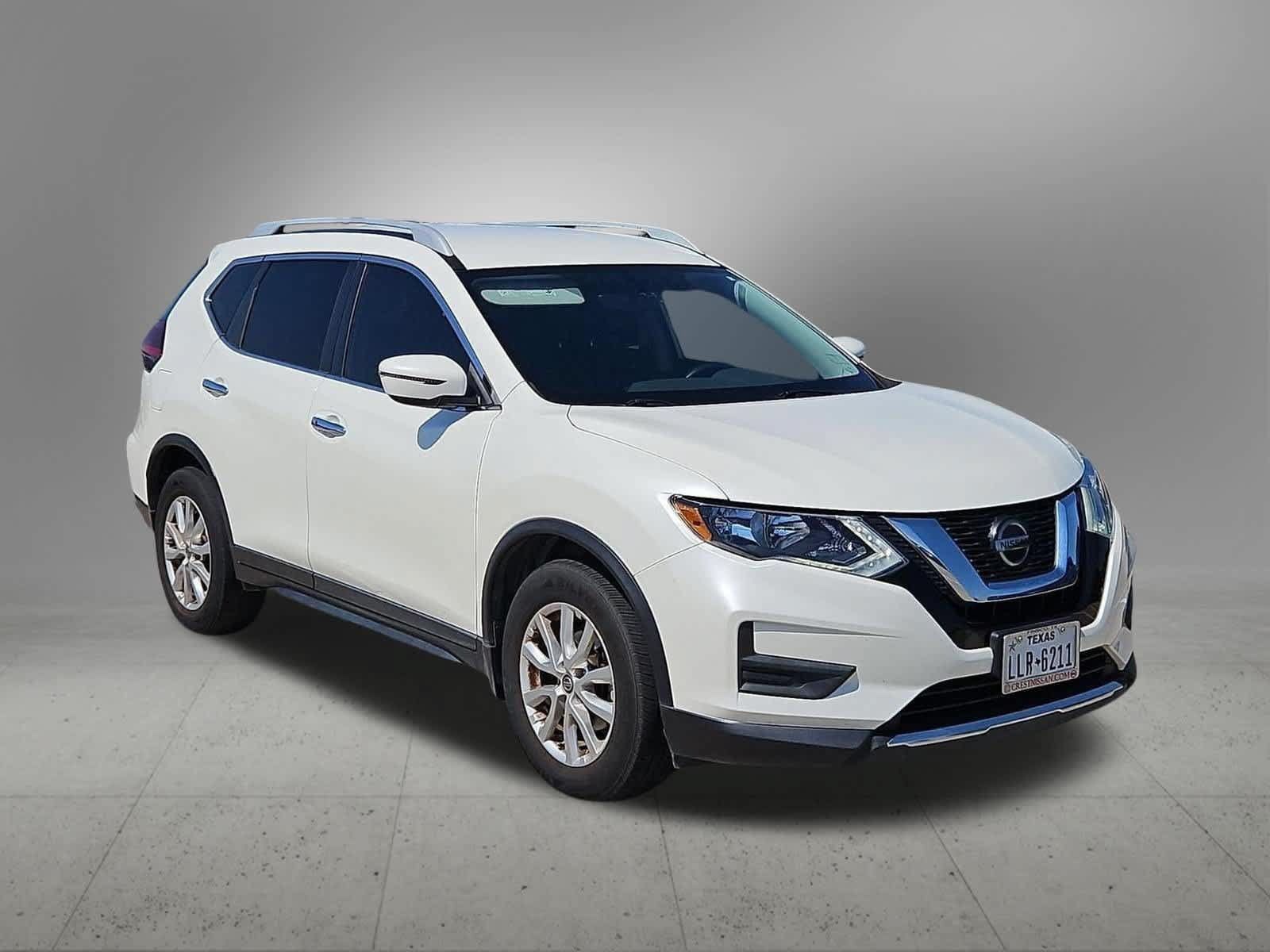 Used 2018 Nissan Rogue SV FWD image 8