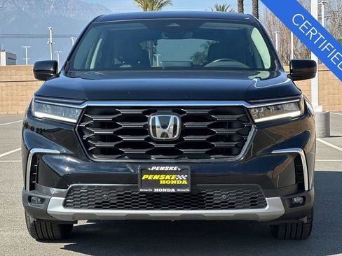 Certified 2025 Honda Pilot EX-L image 9