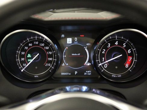 Used 2020 Jaguar F-TYPE R image 14