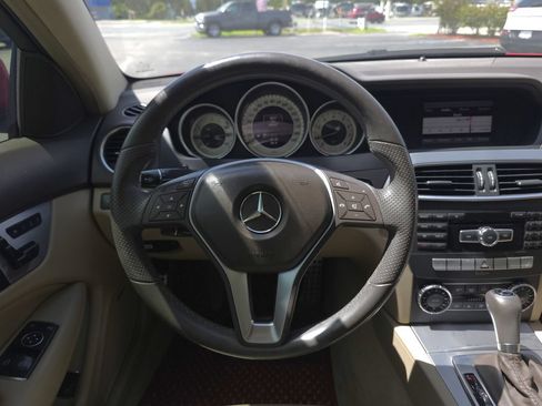 Used 2013 Mercedes-Benz C 250 Coupe image 17