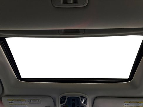 Used 2023 Subaru Outback Touring XT image 6