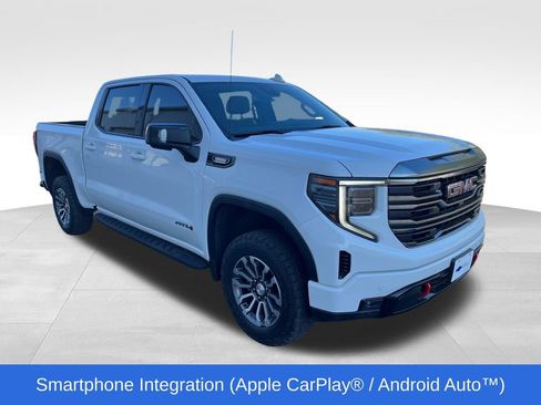 Used 2022 GMC Sierra 1500 AT4 w/ Sierra Safety Plus Package AWD/4WD image 9