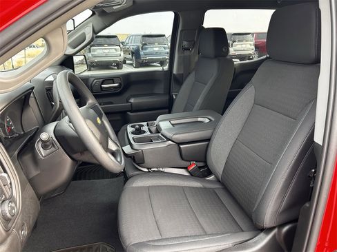 New 2026 Chevrolet Silverado 1500 Custom w/ LPO, Dark Essentials Package image 19