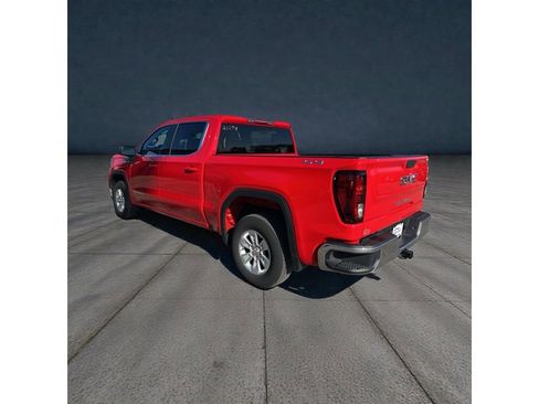 Used 2024 GMC Sierra 1500 SLE image 15