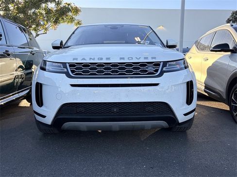 Used 2021 Land Rover Range Rover Evoque SE image 2