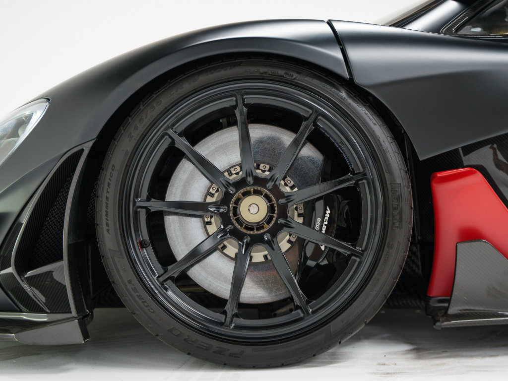 Used 2015 McLaren P1 RWD image 41