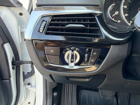 Used 2018 BMW 530i xDrive w/ Premium Package AWD/4WD image 20
