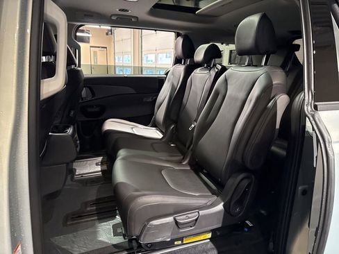 New 2026 Kia Carnival SX image 21