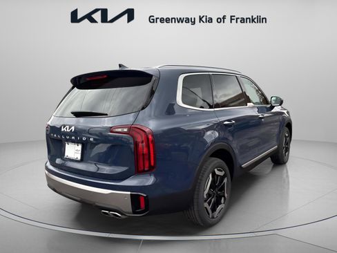 New 2025 Kia Telluride S image 7