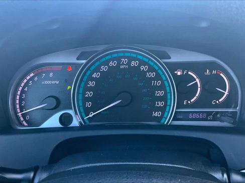 Used 2015 Toyota Venza LE image 26