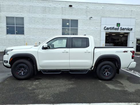 Used 2025 Nissan Frontier PRO-4X w/ Pro Premium Package AWD/4WD image 7
