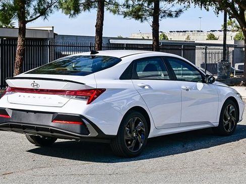 New 2026 Hyundai Elantra Sport image 4