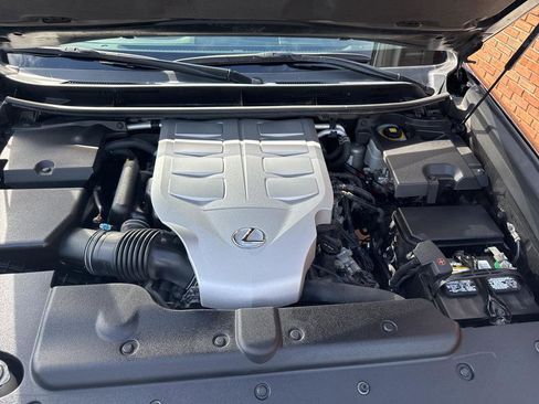 Used 2018 Lexus GX 460 image 37