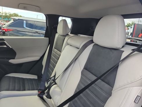New 2026 Mitsubishi Outlander SE image 13