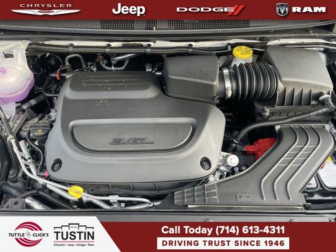 New 2026 Chrysler Pacifica Select FWD image 28
