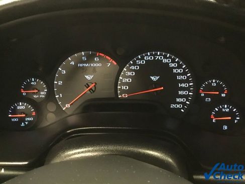 Used 2002 Chevrolet Corvette Coupe w/ Preferred Equipment Group2 image 29