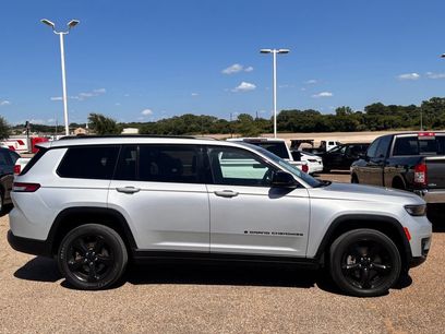 Used 2023 Jeep Grand Cherokee L Laredo