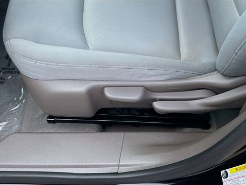 Used 2024 Chevrolet Malibu LS image 17