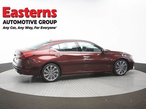 Used 2023 Nissan Altima 2.5 SL FWD image 44