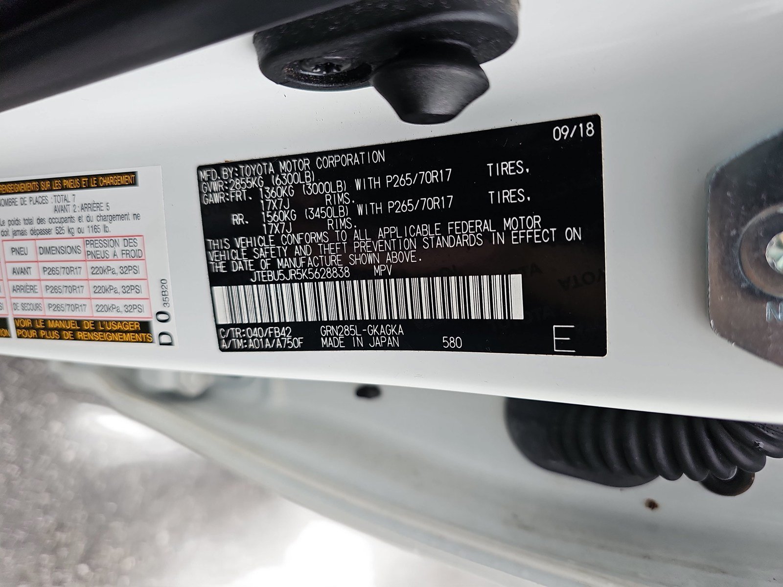 Used 2019 Toyota 4Runner SR5 AWD/4WD image 29
