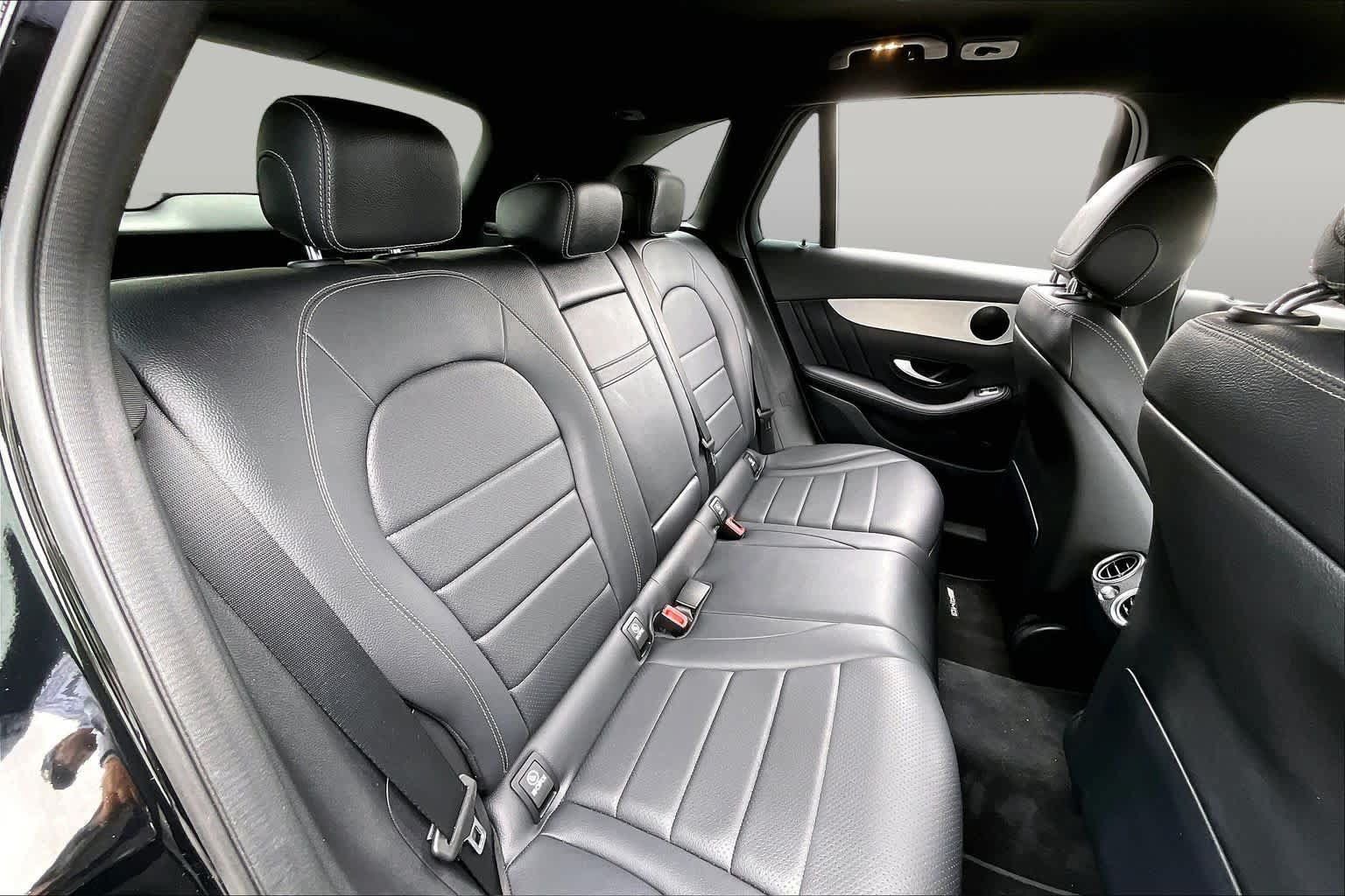 Used 2022 Mercedes-Benz GLC 300 image 28