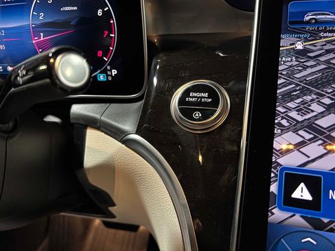 Certified 2025 Mercedes-Benz GLC 300 GLC 300 image 28