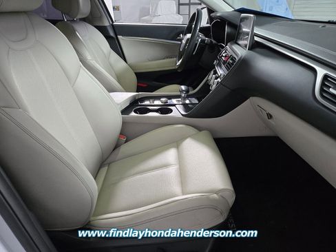 Used 2020 Genesis G70 2.0T image 14