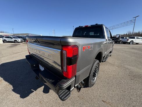 Used 2024 Ford F250 Platinum AWD/4WD image 5