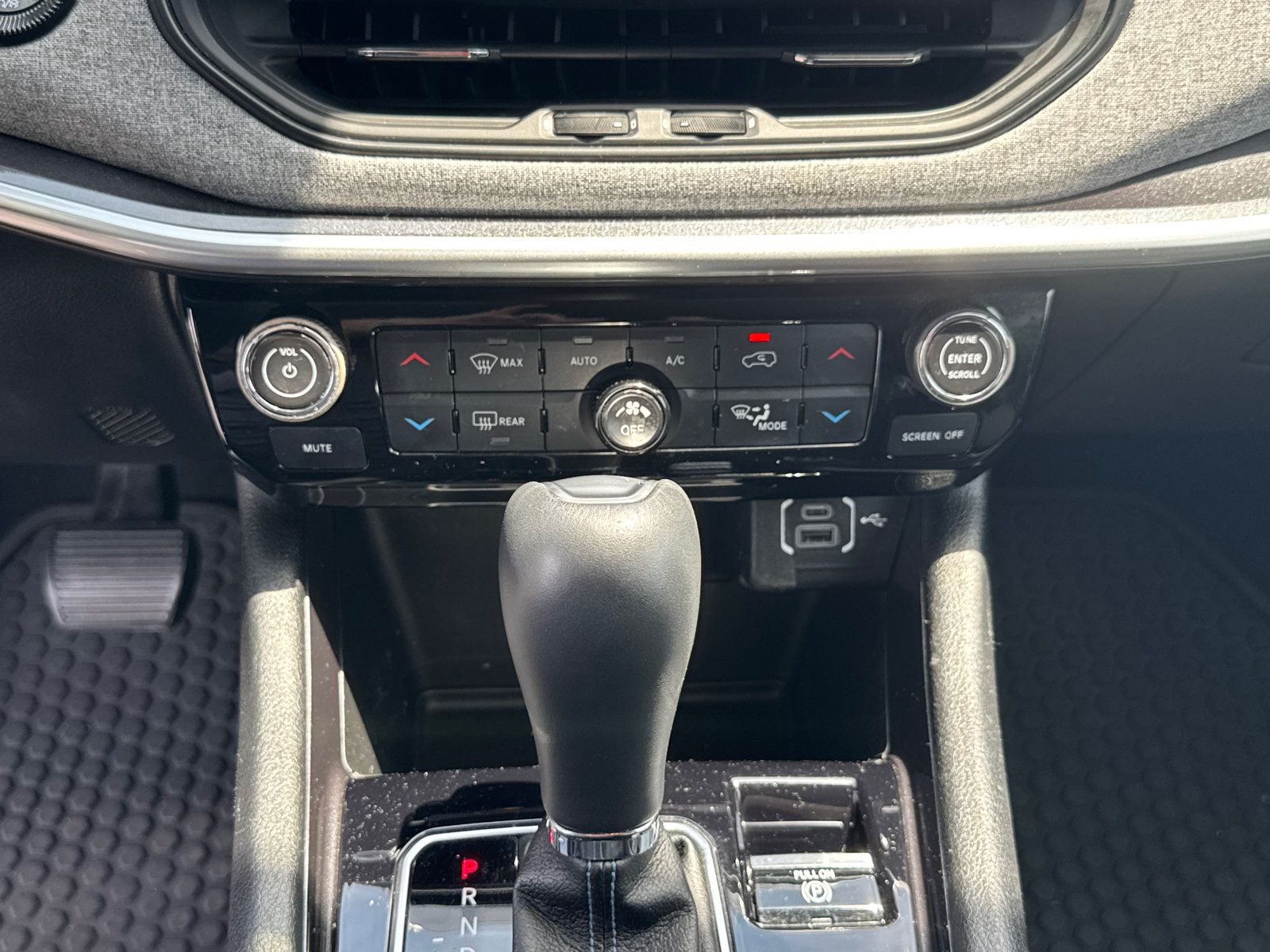 Used 2022 Jeep Compass Latitude w/ Convenience Group AWD/4WD image 13