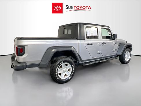 Used 2020 Jeep Gladiator Sport w/ Quick Order Package 24S image 4