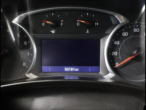 Used 2021 Chevrolet Equinox Premier AWD/4WD image 9