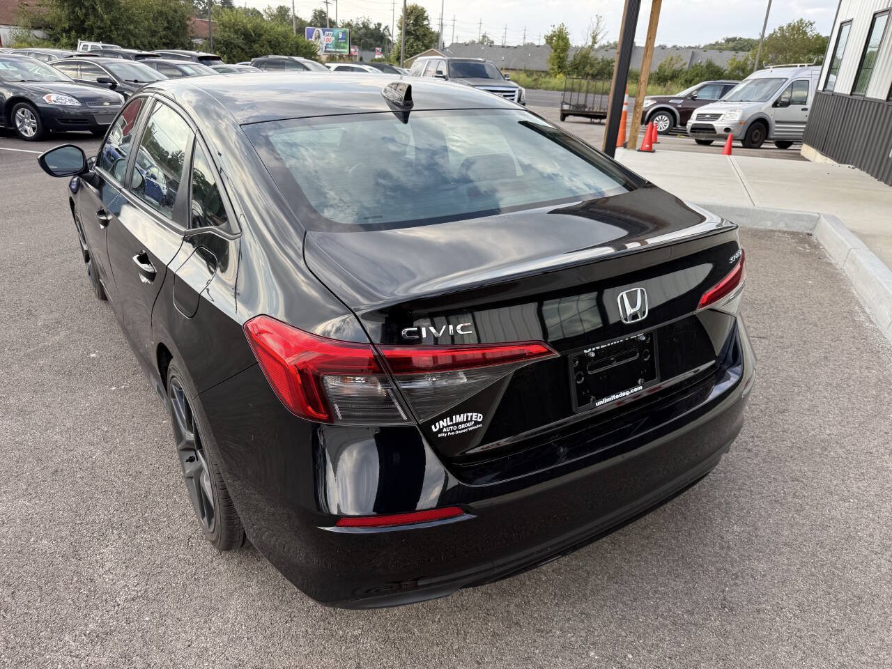 Used 2022 Honda Civic Sport image 12