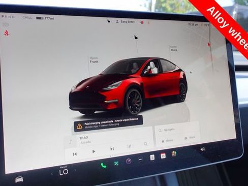 Used 2023 Tesla Model Y Performance image 15