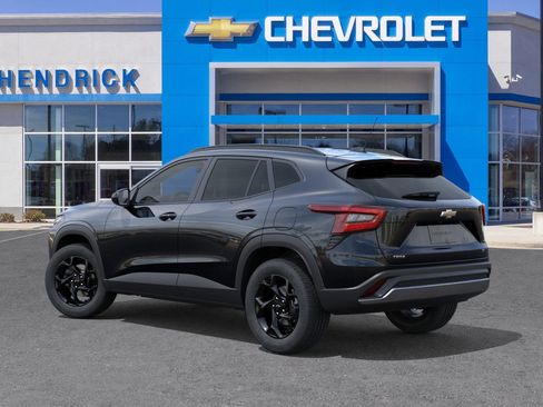 New 2026 Chevrolet Trax LT w/ Midnight Edition image 5