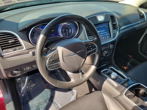Used 2021 Chrysler 300 Touring L RWD image 20
