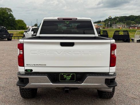 Used 2023 Chevrolet Silverado 2500 LT w/ Convenience Package AWD/4WD image 6