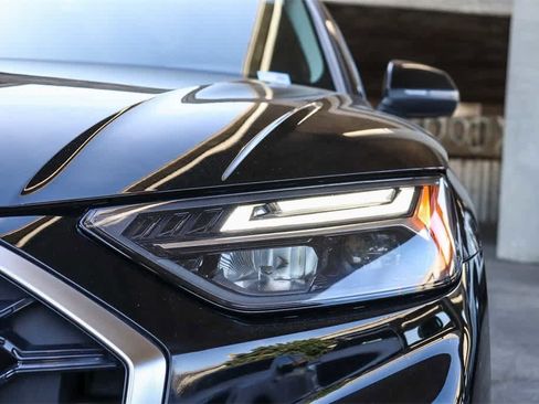 Used 2022 Audi Q5 2.0T Premium w/ Convenience Package image 7