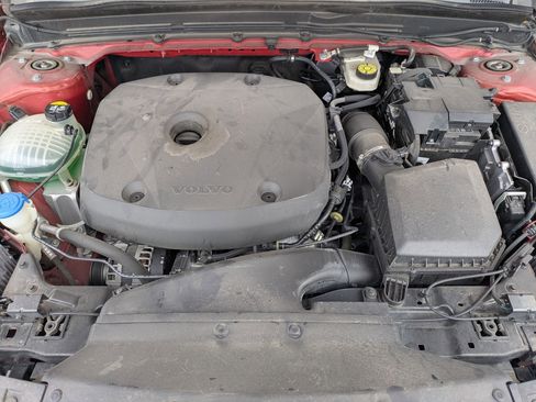 Used 2022 Volvo XC40 T5 R-Design w/ Advanced Package image 32