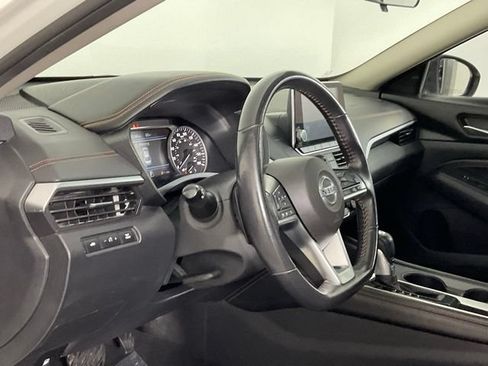 Used 2022 Nissan Altima 2.0 SR FWD image 12