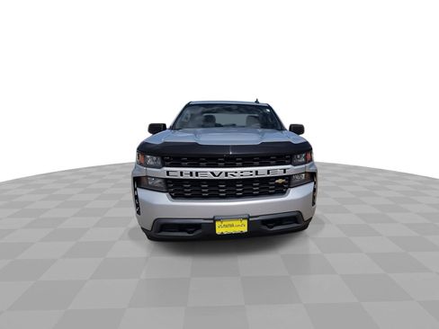 Used 2020 Chevrolet Silverado 1500 Custom w/ Custom Value Package RWD image 3
