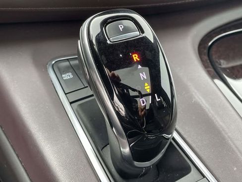 Used 2024 Cadillac Escalade ESV Premium Luxury Platinum image 7