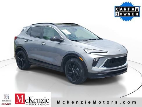 Used 2024 Buick Encore GX Sport Touring w/ Comfort Package FWD image 1