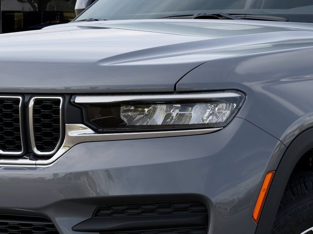 New 2027 Jeep Grand Cherokee Laredo X RWD image 10